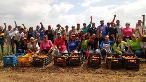 En-Venezuela,-líderes-de-los-Clap-se-forman-en-producción-de-alimentos-en-Anzoátegui3