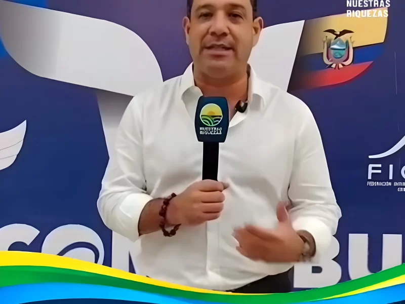El alcalde de Chone participa en el tercer día del ComCebú 2026
